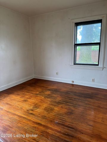 2464 Lindbergh Dr, Louisville, KY 40208