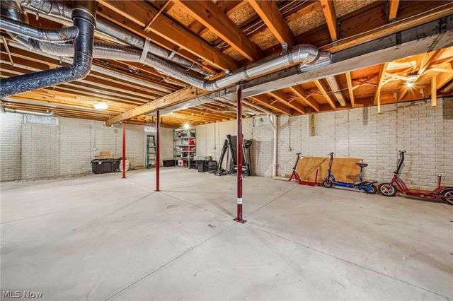 3903 Laurel Road, Brunswick, OH 44212