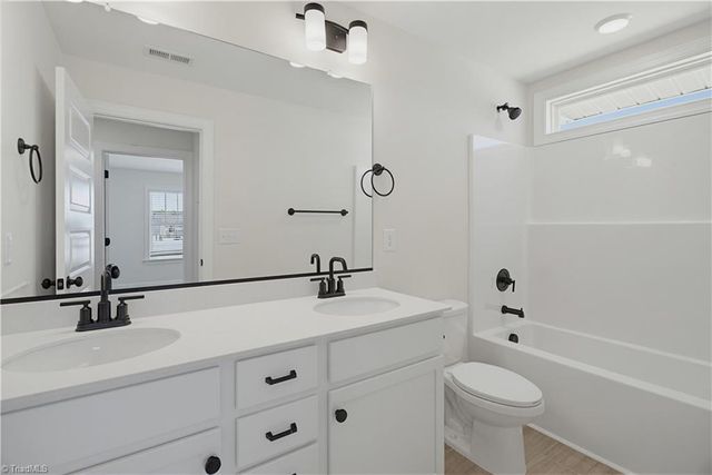 1843 Ashen Street, Kernersville, NC 27284