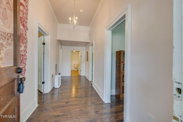 424 East Mckinney Avenue, Rogersville, TN 37857