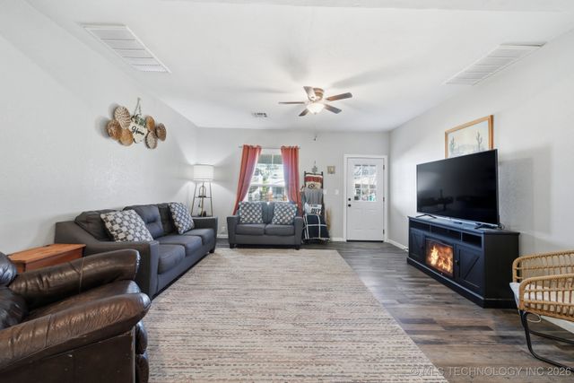 310 W Lee Avenue, Sapulpa, OK 74066