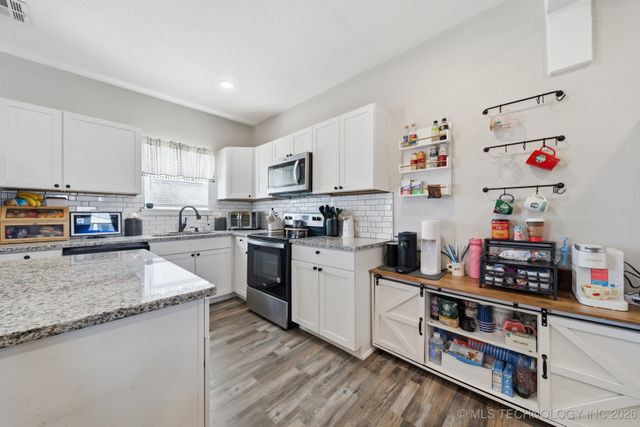 310 W Lee Avenue, Sapulpa, OK 74066