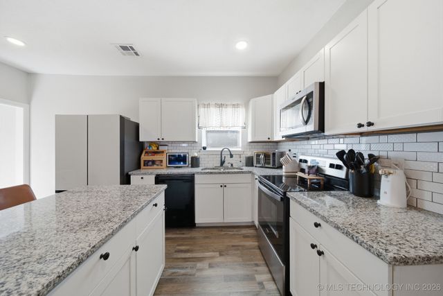 310 W Lee Avenue, Sapulpa, OK 74066