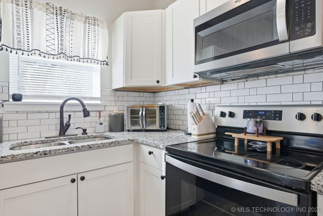 310 W Lee Avenue, Sapulpa, OK 74066