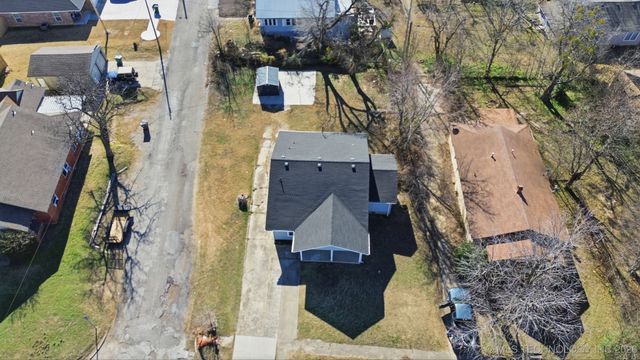 310 W Lee Avenue, Sapulpa, OK 74066