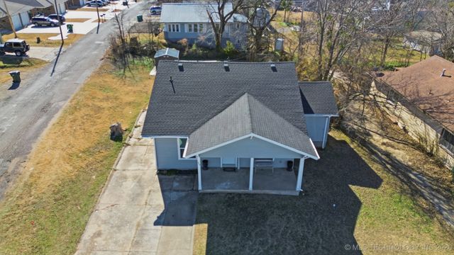 310 W Lee Avenue, Sapulpa, OK 74066