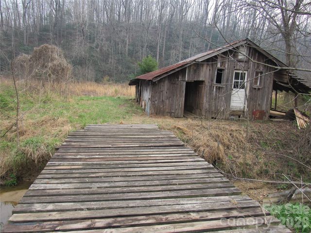 3490 US 70 Highway E, Marion, NC 28752