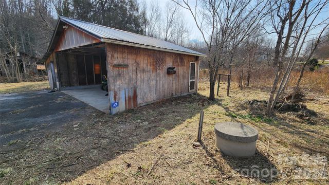 3490 US 70 Highway E, Marion, NC 28752