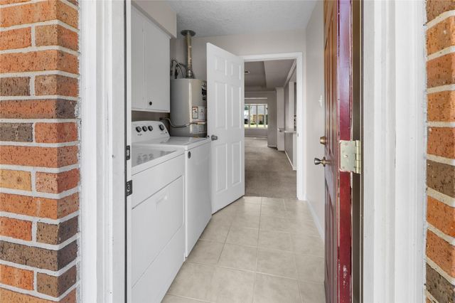 2117 Whatley Drive, Deer Park, TX 77536