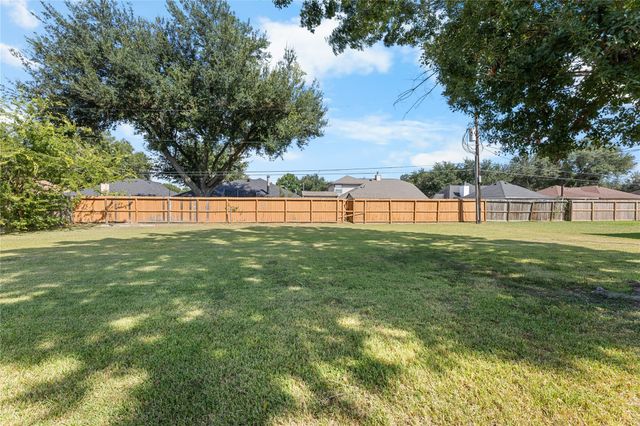 2117 Whatley Drive, Deer Park, TX 77536