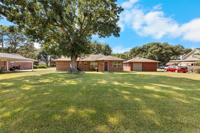 2117 Whatley Drive, Deer Park, TX 77536