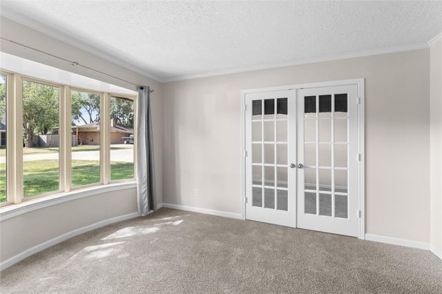 2117 Whatley Drive, Deer Park, TX 77536