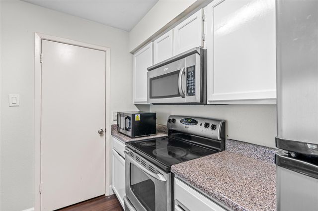 3900 Woodchase Drive 162, Houston, TX 77042