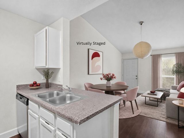 3900 Woodchase Drive 162, Houston, TX 77042