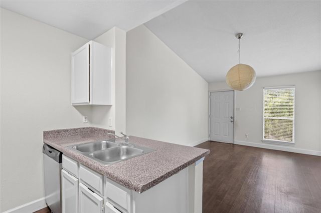 3900 Woodchase Drive 162, Houston, TX 77042