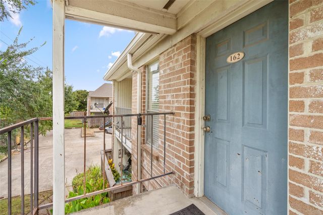 3900 Woodchase Drive 162, Houston, TX 77042