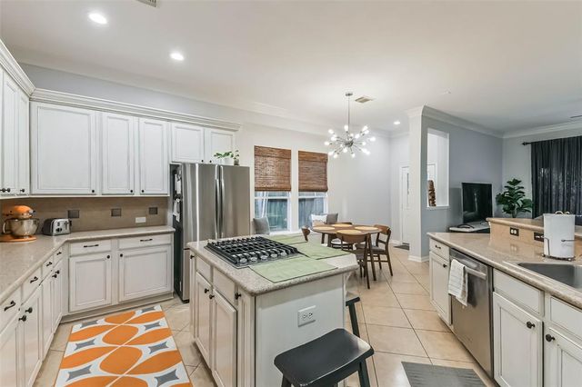 67 W Frontera Circle, Spring, TX 77382