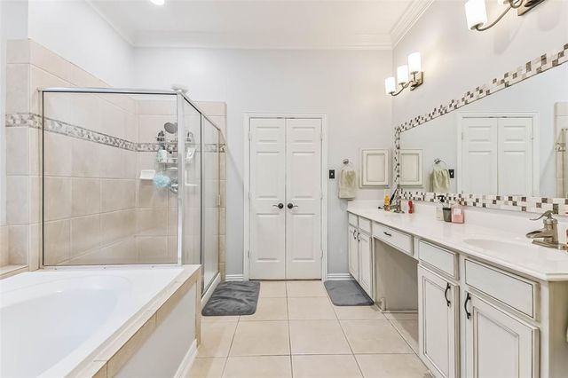 67 W Frontera Circle, Spring, TX 77382
