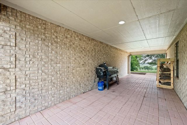 719 Private Road 897, Stephenville, TX 76401