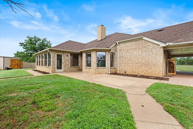 719 Private Road 897, Stephenville, TX 76401