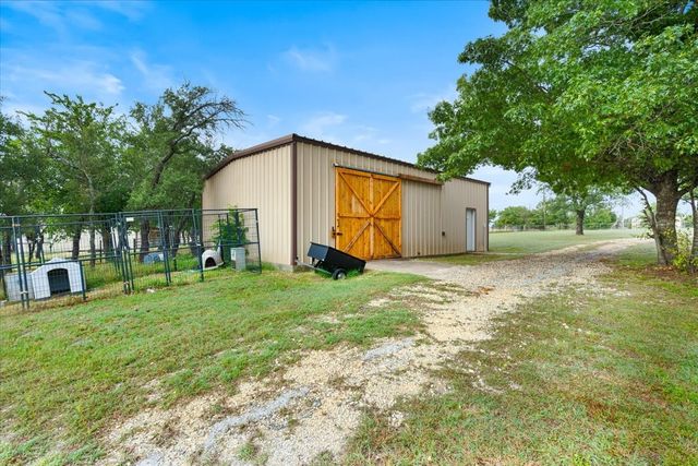719 Private Road 897, Stephenville, TX 76401