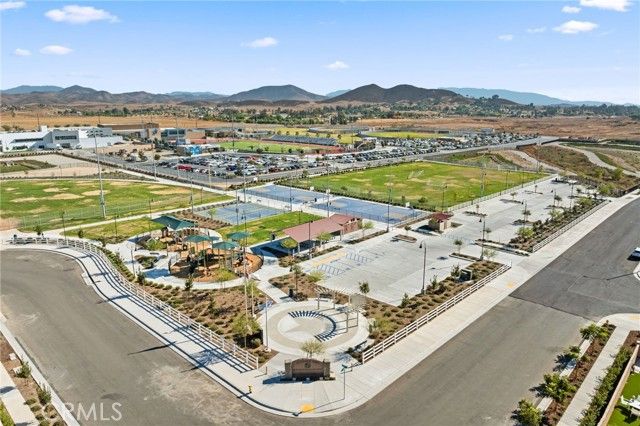 32085 Deardoff Street, Menifee, CA 92584