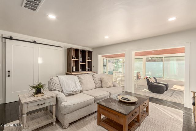 1935 E COOLIDGE Street, Phoenix, AZ 85016