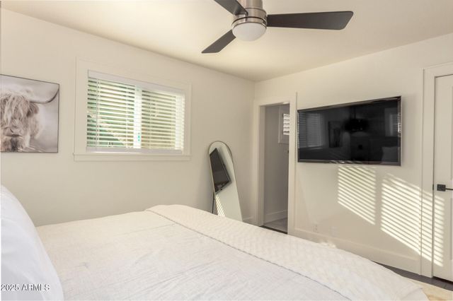 1935 E COOLIDGE Street, Phoenix, AZ 85016