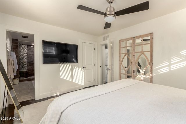 1935 E COOLIDGE Street, Phoenix, AZ 85016