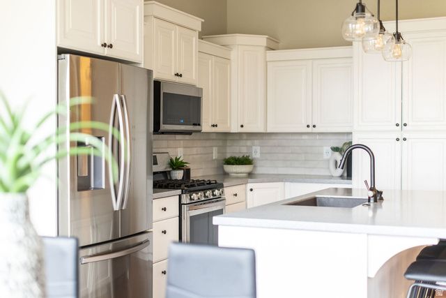 294 E 875 S, Providence, UT 84332