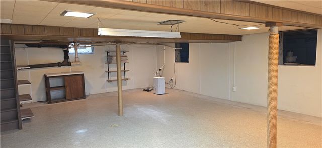 39 Wendover Road, Brighton, NY 14610