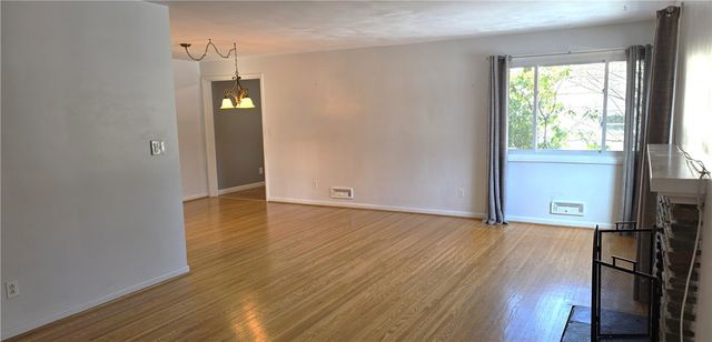 39 Wendover Road, Brighton, NY 14610