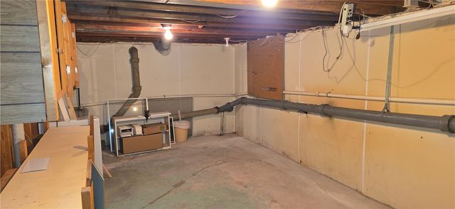 39 Wendover Road, Brighton, NY 14610