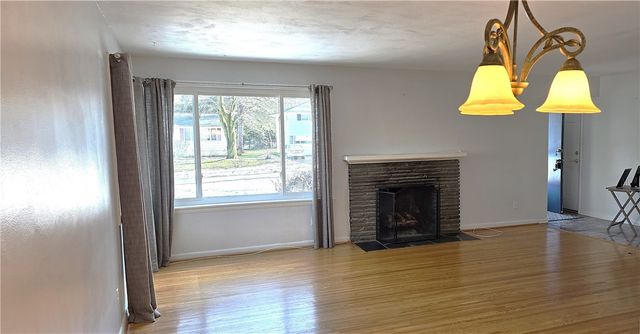 39 Wendover Road, Brighton, NY 14610