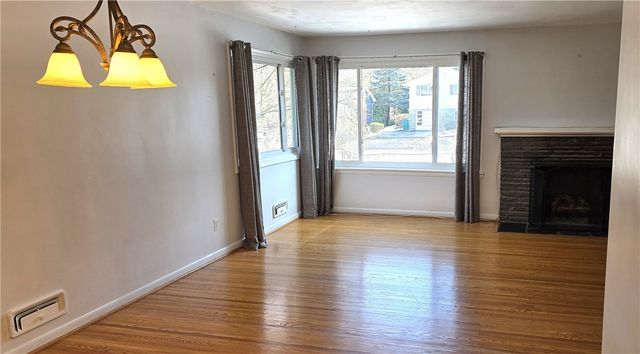 39 Wendover Road, Brighton, NY 14610