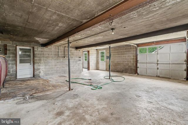 6821 SPRING RD, Shermans Dale, PA 17090
