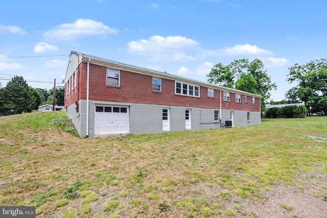 6821 SPRING RD, Shermans Dale, PA 17090