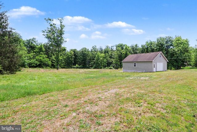 6821 SPRING RD, Shermans Dale, PA 17090
