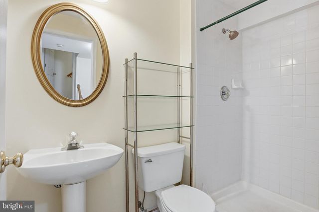 6203 ABBOTTSBURY ROW, Alexandria, VA 22315