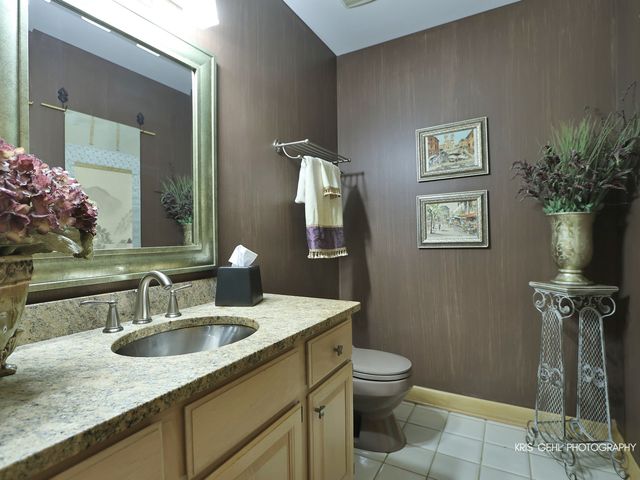 26639 N Longmeadow Circle, Mundelein, IL 60060