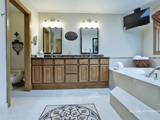 26639 N Longmeadow Circle, Mundelein, IL 60060