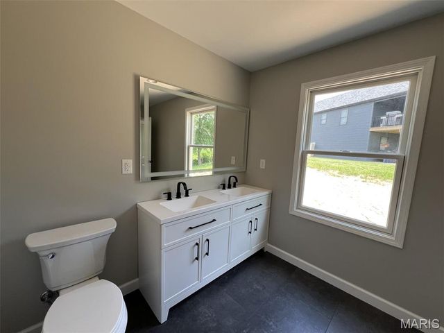 705 McIntosh Court, Hannibal, MO 63401