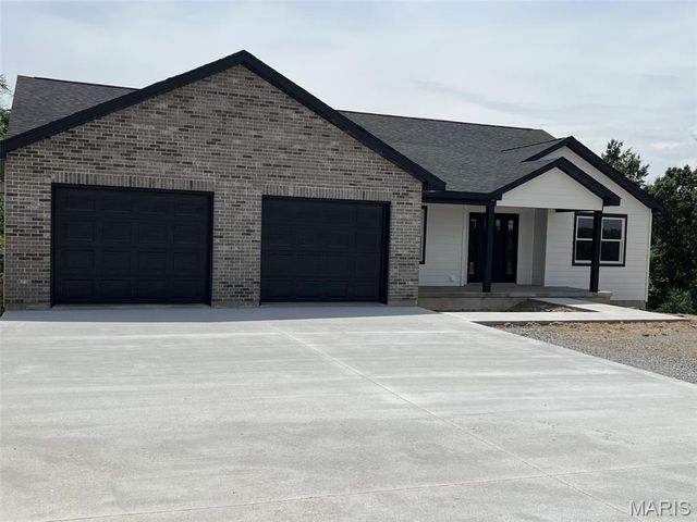 705 McIntosh Court, Hannibal, MO 63401