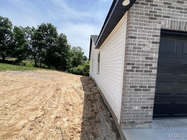 705 McIntosh Court, Hannibal, MO 63401
