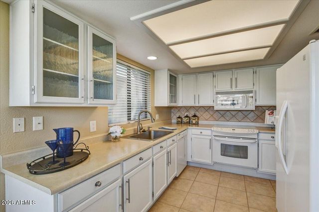 9630 W TONTO Lane, Peoria, AZ 85382