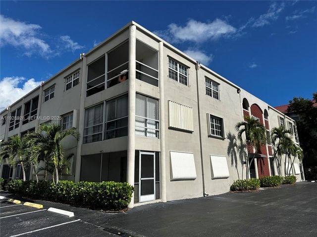 2301 NE 14th St Cswy 306E, Pompano Beach, FL 33062