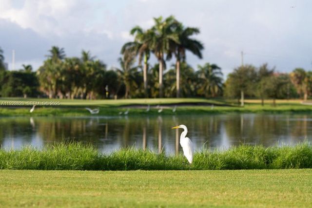 2301 NE 14th St Cswy 306E, Pompano Beach, FL 33062