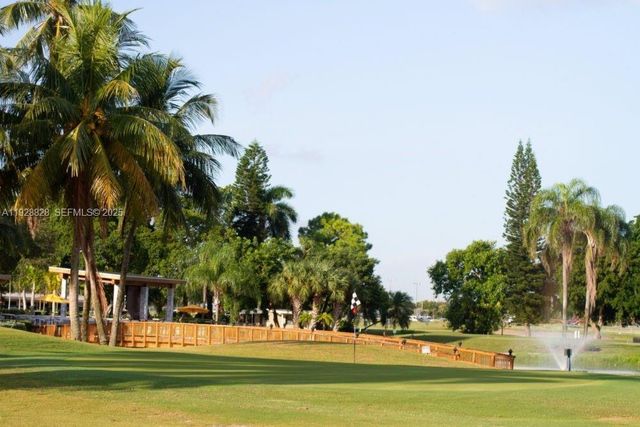 2301 NE 14th St Cswy 306E, Pompano Beach, FL 33062