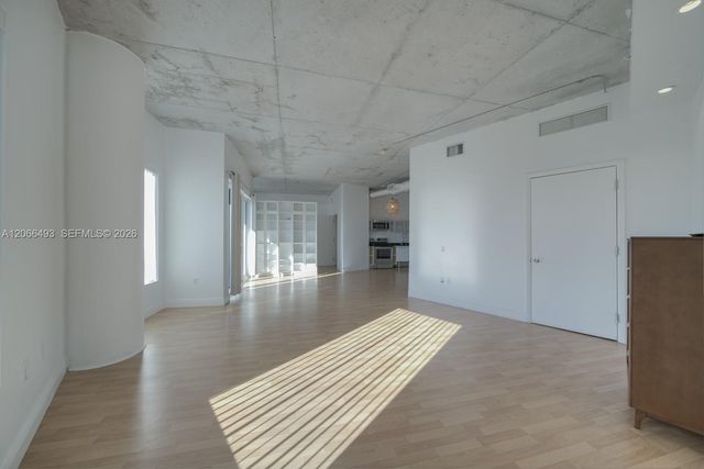 10 S River Drive 1406, Miami, FL 33130