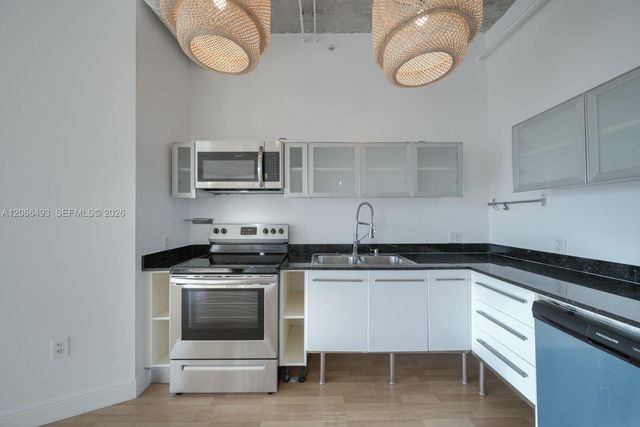 10 S River Drive 1406, Miami, FL 33130